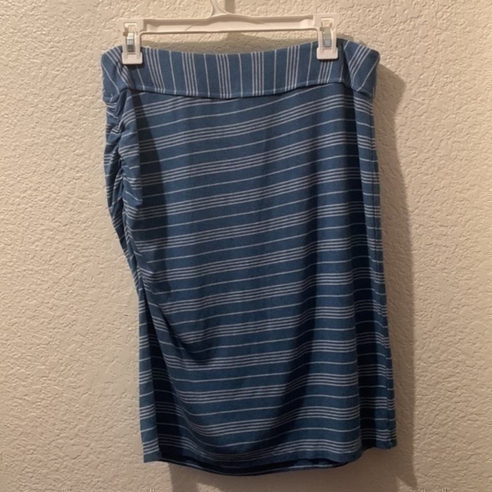 Athleta large skirt designed in Sonoma County CA - Picture 3 of 9